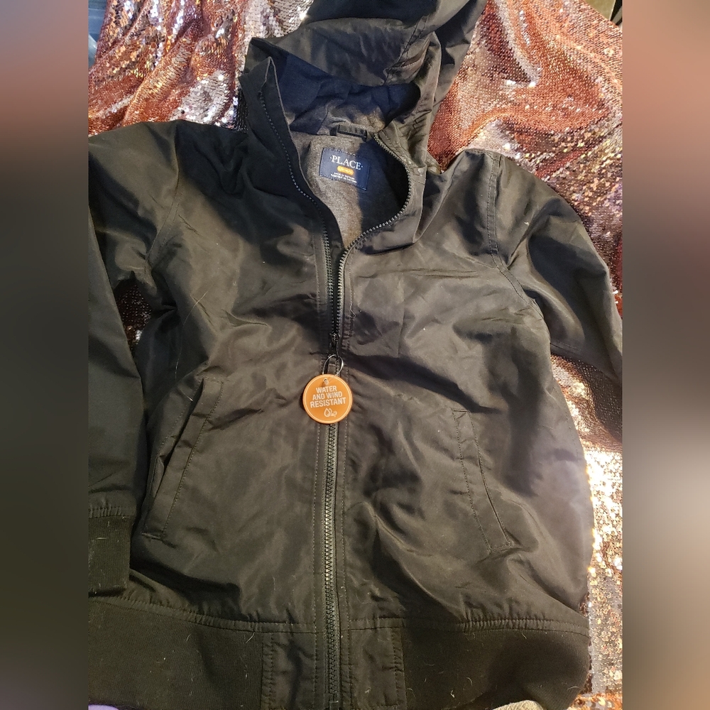 🎁 NWT The CHILDRENS PLACE Boys Black Hooded Wind&Rain Resist Jacket Size L (12)